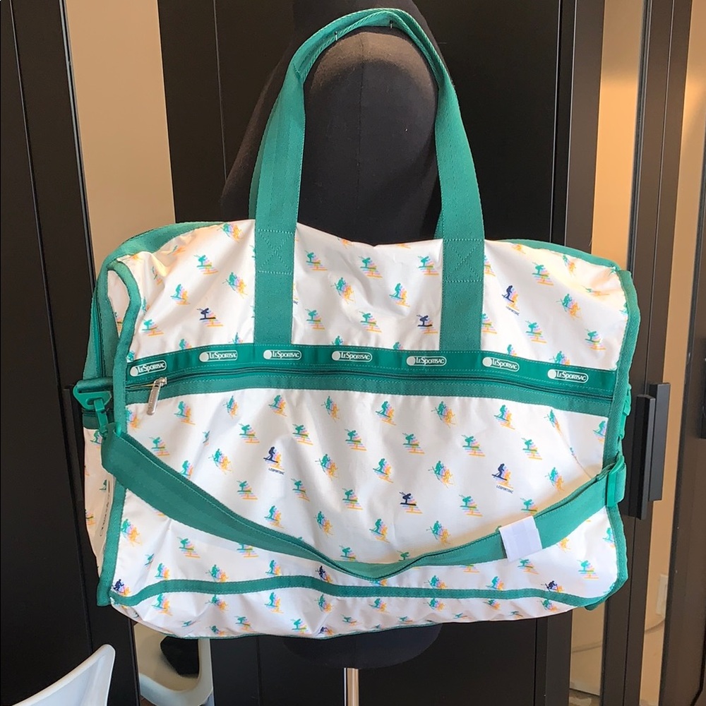 LeSportsac NWT Multicolor ski man Print Bag with Green Accents delux large